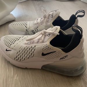 nike air 270 running shoes size 7.5